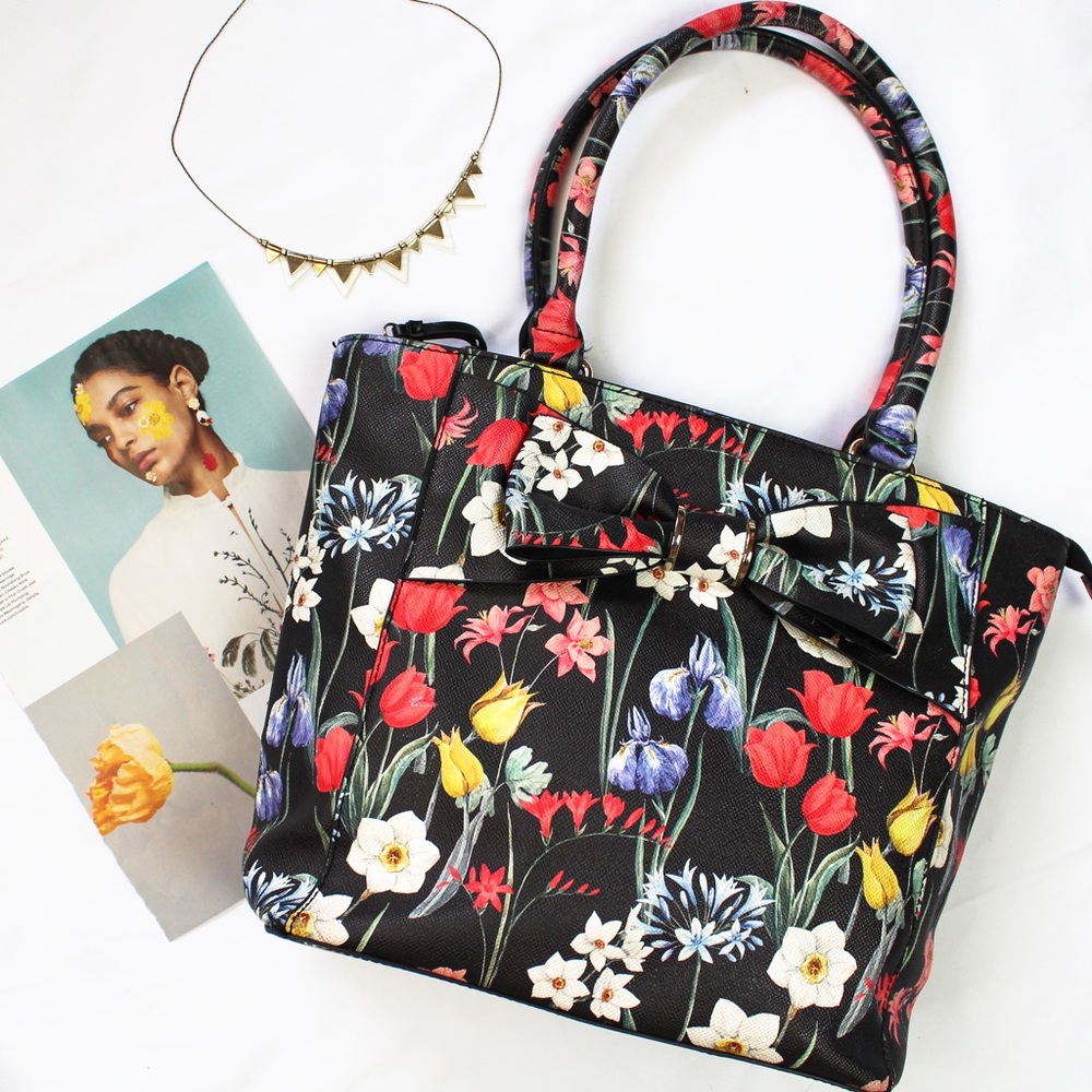 Apt. 9 Floral Tote Style Purse Handbag